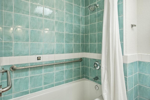 El Pueblo Inn image 39