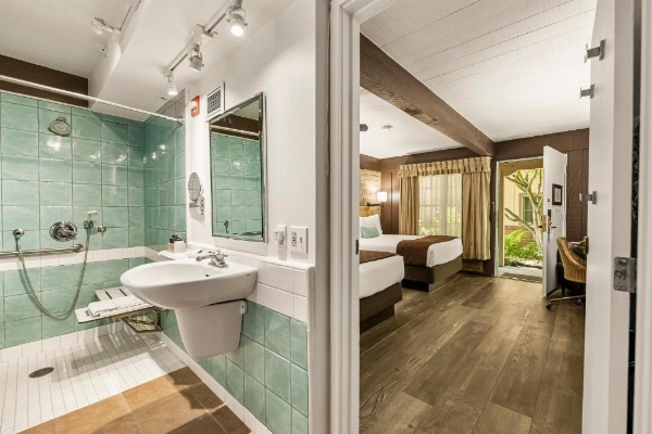 El Pueblo Inn image 49