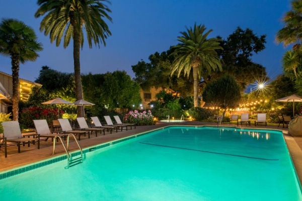 El Pueblo Inn image 5