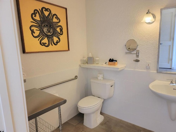 El Pueblo Inn image 65