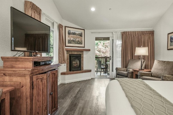 El Pueblo Inn image 66