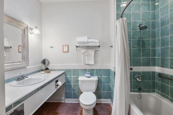 El Pueblo Inn image 74